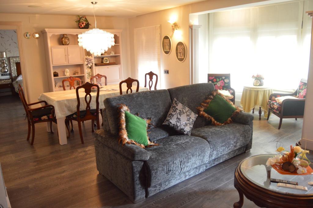 Tarragona Suites Prat De La Riba Dış mekan fotoğraf